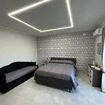 Skycity 2 בית הארחה 4*