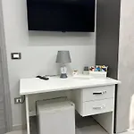 Skycity 2 בית הארחה נאפולי